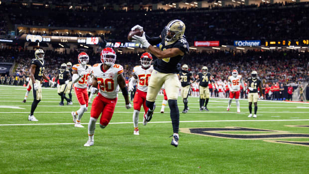 New Orleans Saints wide receiver Keith Kirkwood (18) makes a catch for a touchdown against the Kansas City Chiefs 