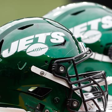 Oct 2, 2022; Pittsburgh, Pennsylvania, USA;  New York Jets helmets on the sidelines against the Pittsburgh Steelers during the second quarter at Acrisure Stadium. Mandatory Credit: Charles LeClaire-Imagn Images
