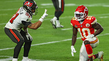 Tyreek Hill dropped a cryptic tweet that has some thinking he’s hinting at a trade to the Tampa Bay Buccaneers.