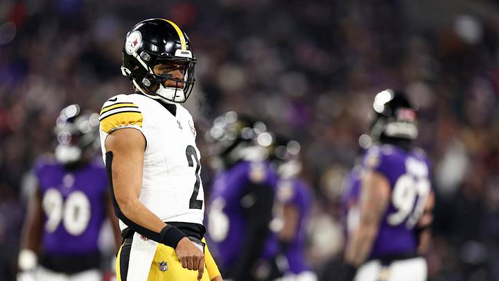 AFC Wild Card Playoffs: Pittsburgh Steelers v Baltimore Ravens