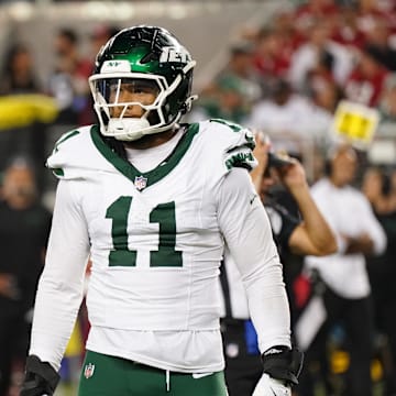 Sep 9, 2024; Santa Clara, California, USA; New York Jets linebacker Jermaine Johnson (11) waits for play to resume during the fourth quarter against the San Francisco 49ers at Levi's Stadium. Mandatory Credit: David Gonzales-Imagn Images