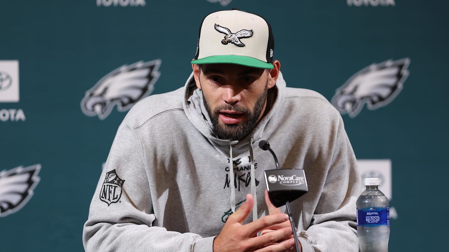 Eagles TE Dallas Goedert Takes $4M Pay Cut to Stay Through 2025