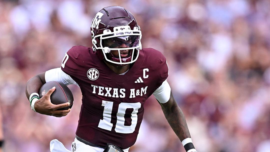 Texas A&M Aggies quarterback Marcel Reed (10) runs the ball during the first quarter against the Missouri State Bears at Kyle Field. Texas A&M Aggies quarterback Marcel Reed (10) runs the ball during the first quarter against the Missouri State Bears at Kyle Field.