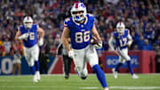 Nov 2, 2025; Orchard Park, New York, USA; Buffalo Bills tight end Dalton Kincaid (86) runs with the ball in the second quarter against the Kansas City Chiefs at Highmark Stadium. 