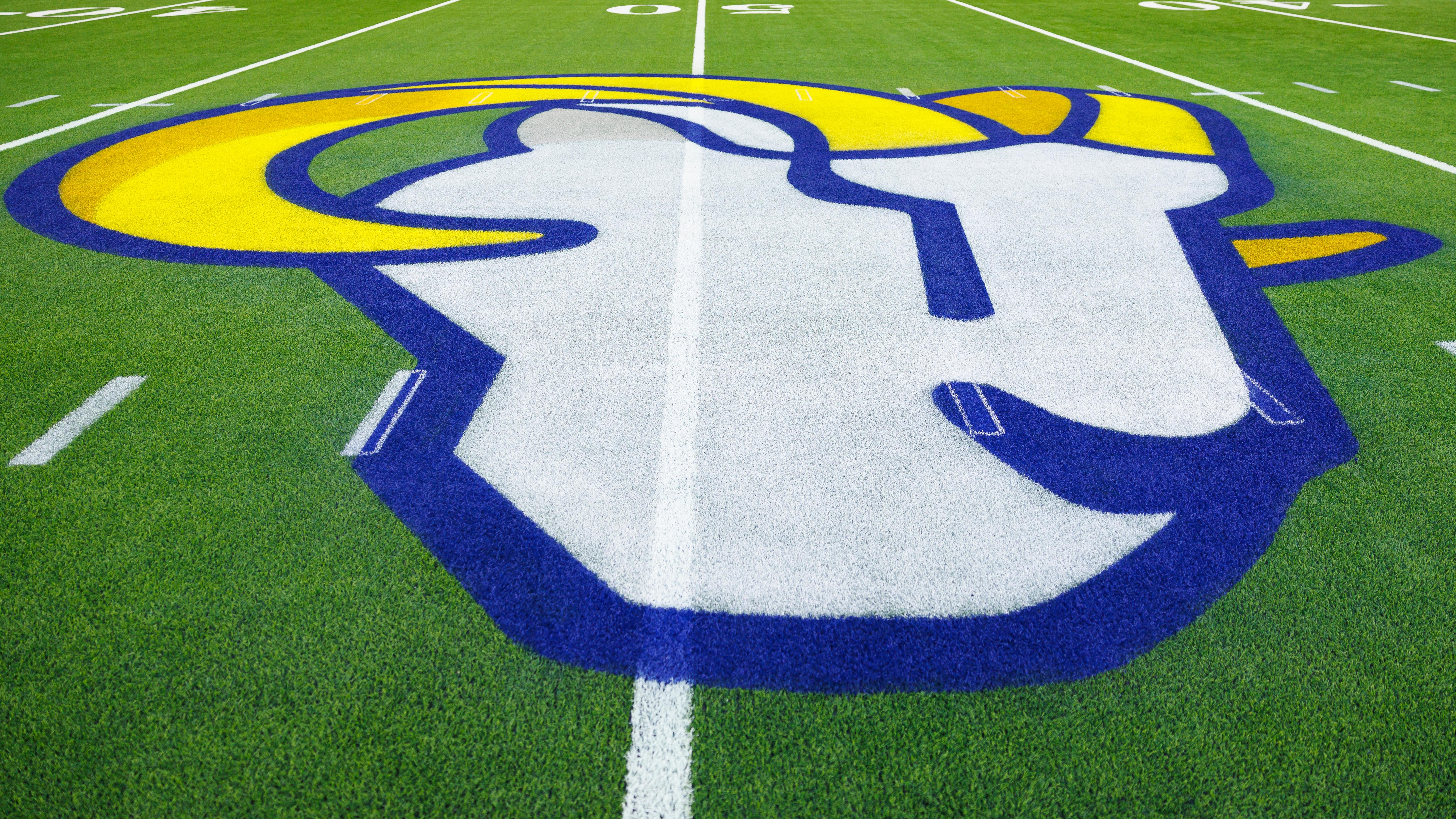 This former LA Rams All-Pro discusses sitting starters in Week 18
