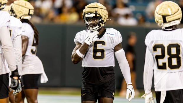 New Orleans Saints linebacker Willie Gay (6) during practice at Yulman Stadium at Tulane 