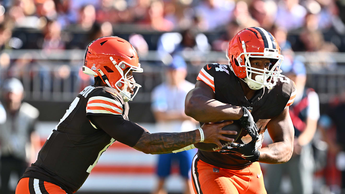 Nick Chubb finds the end zone during first game back
