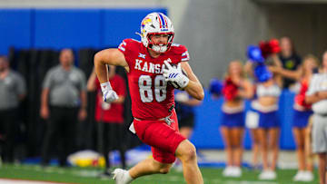 Kansas football tight end Boden Groen