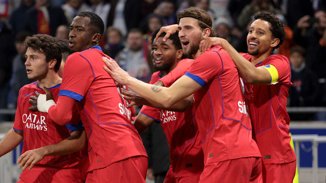 Olympique Lyonnais v Paris Saint-Germain - Ligue 1 McDonald's