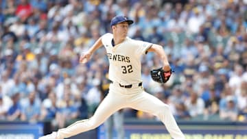 Pittsburgh Pirates v Milwaukee Brewers