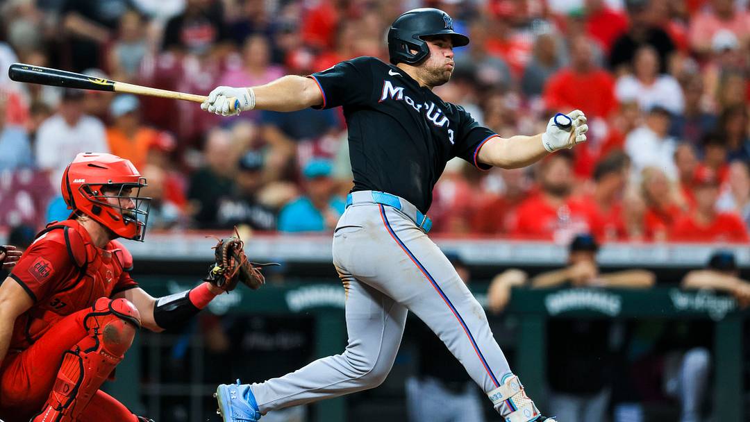 Miami Marlins outfielder Jakob Marsee (87) hits a single. Credit: Katie Stratman-Imagn Images