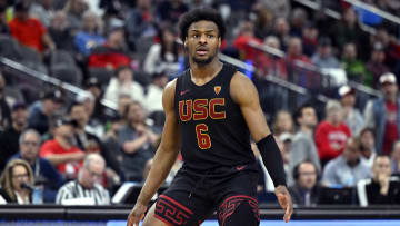James viene de promediar 4.8 puntos en la NCAA