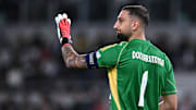 Donnarumma é o dono das luvas da Itália