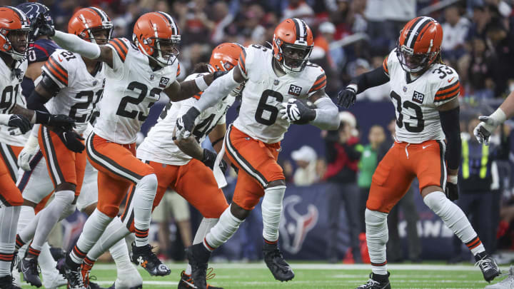 Dec 24, 2023; Houston, Texas, USA; Cleveland Browns linebacker Jeremiah Owusu-Koramoah (6) celebrates after a play during the game against the Houston Texans at NRG Stadium. Mandatory Credit: Troy Taormina-USA TODAY Sports