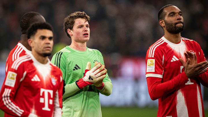 Jonas Urbig gegen Augsburg