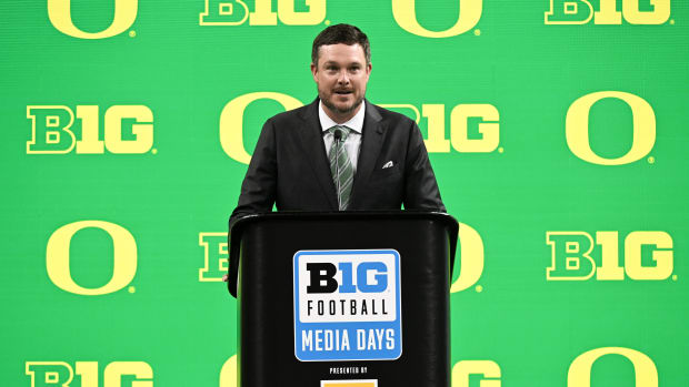 Oregon Ducks head coach ??Dan Lanning speaks to the media during the Big 10 football 