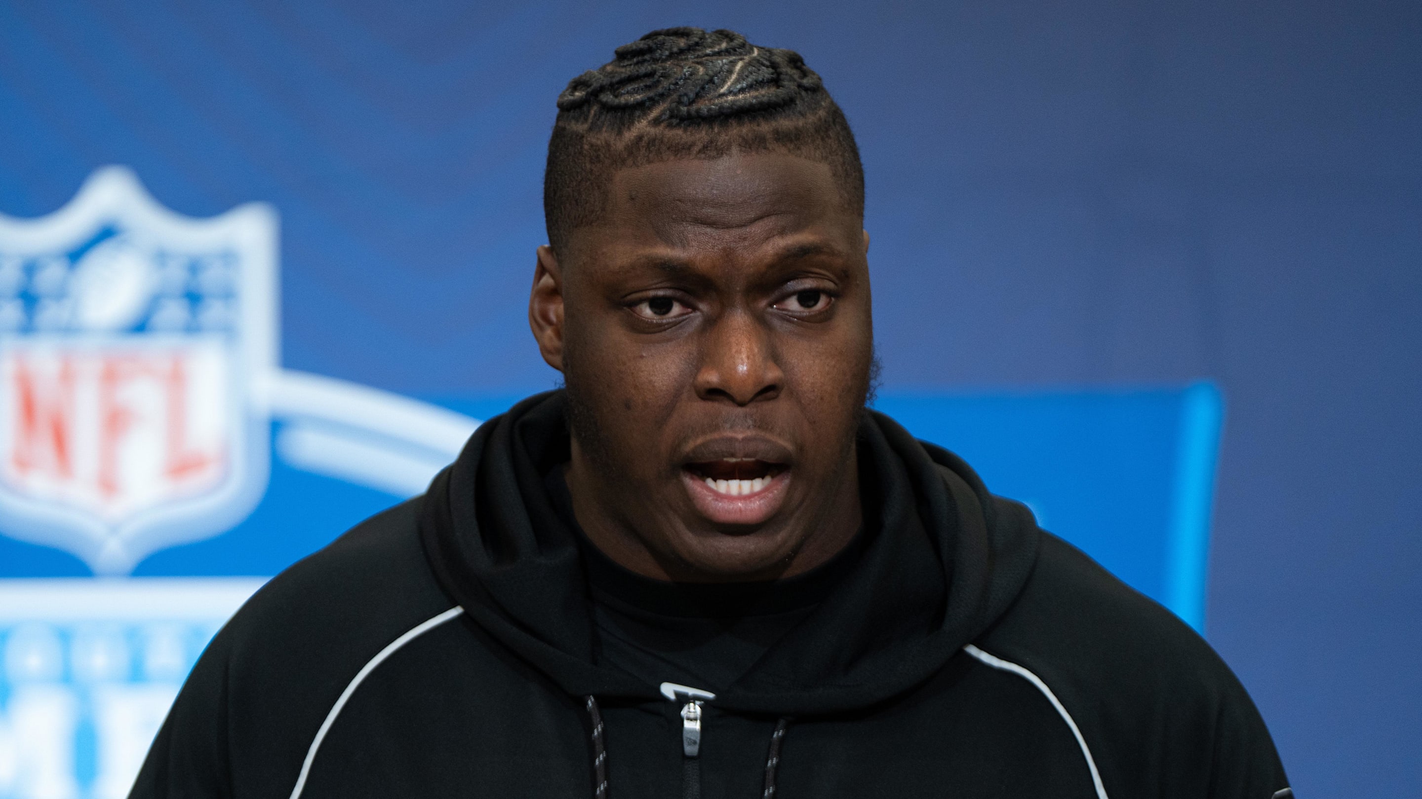 How Oregon’s System Prepared Emmanuel Pregnon for the NFL