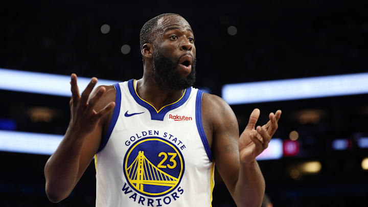 Warriors forward Draymond Green left the bench area after an argument with coach Steve Kerr during the game on Monday.