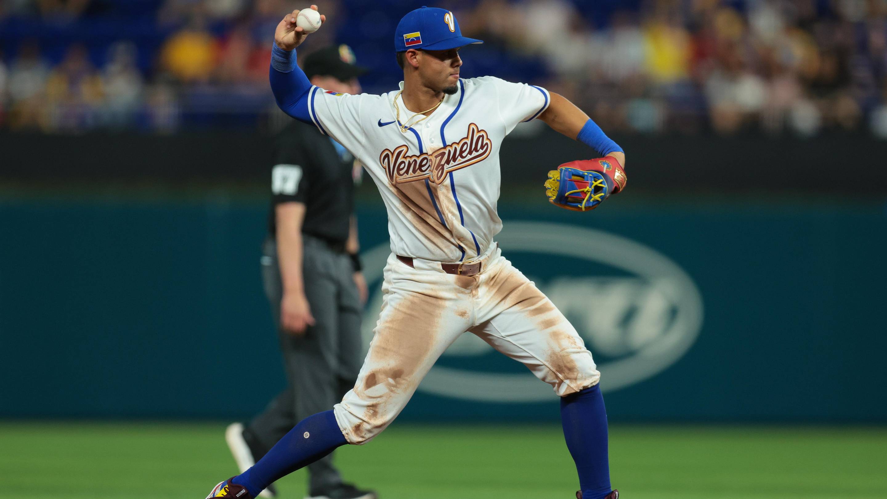 Rockies Ezequiel Tovar Shines in World Baseball Classic as Venezuela Eliminates Japan