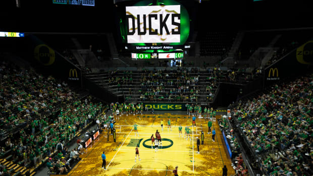 Oregon and Washington State match on Sunday, Oct, 1, 2023 in Eugene.