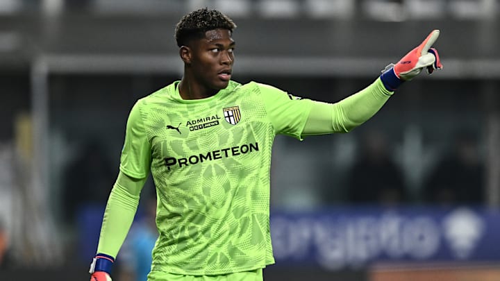 Parma-Keeper Zion Suzuki soll auch auf der FCB-Liste stehen