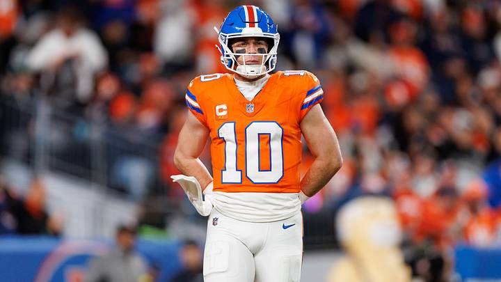 Las Vegas Raiders v Denver Broncos - NFL 2025