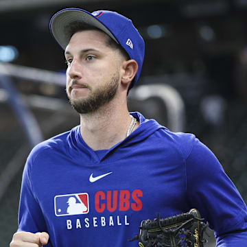 Jun 28, 2025; Houston, Texas, USA; Chicago Cubs right fielder Kyle Tucker (30) jogs onto the field before the game against the Houston Astros at Daikin Park. 