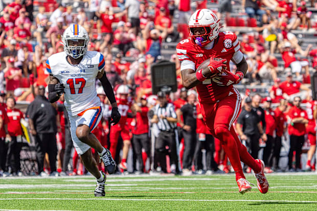 Cortez Mills Jr. runs for a touchdown against Houston Christian.