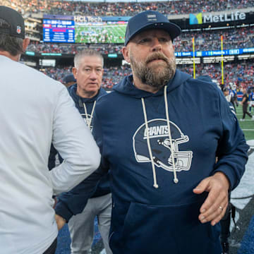 New York Giants head coach Brian Daboll shakes hands with San Francisco 49ers head coach Kyle Shanahan after a week 9 game between New York Giants and San Francisco 49ers at MetLife Stadium on Sunday, Nov. 2, 2025.