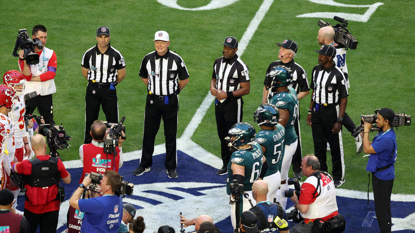 How Much Does an NFL Referee Make?