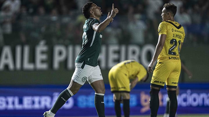 Rildo, atacante do Goiás em 202