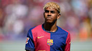 Lamine Yamal devrait débuter pour le derby de Barcelone.