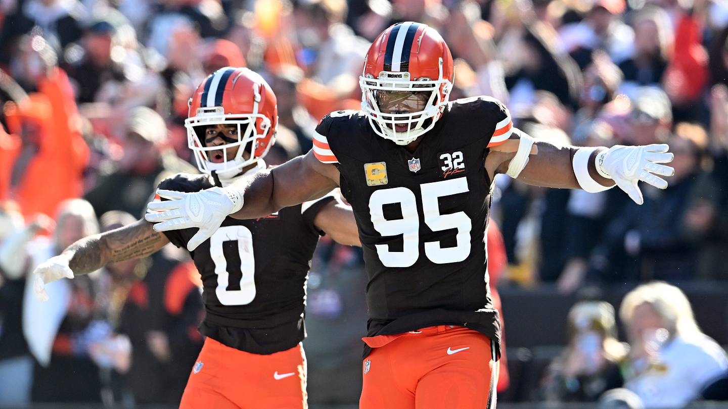 Browns news: Fans rejoice as white face masks rumored to return - Vimarsana News