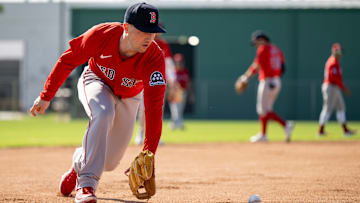 Alex Bregman luce como favorito a ser el tercera base de Boston 