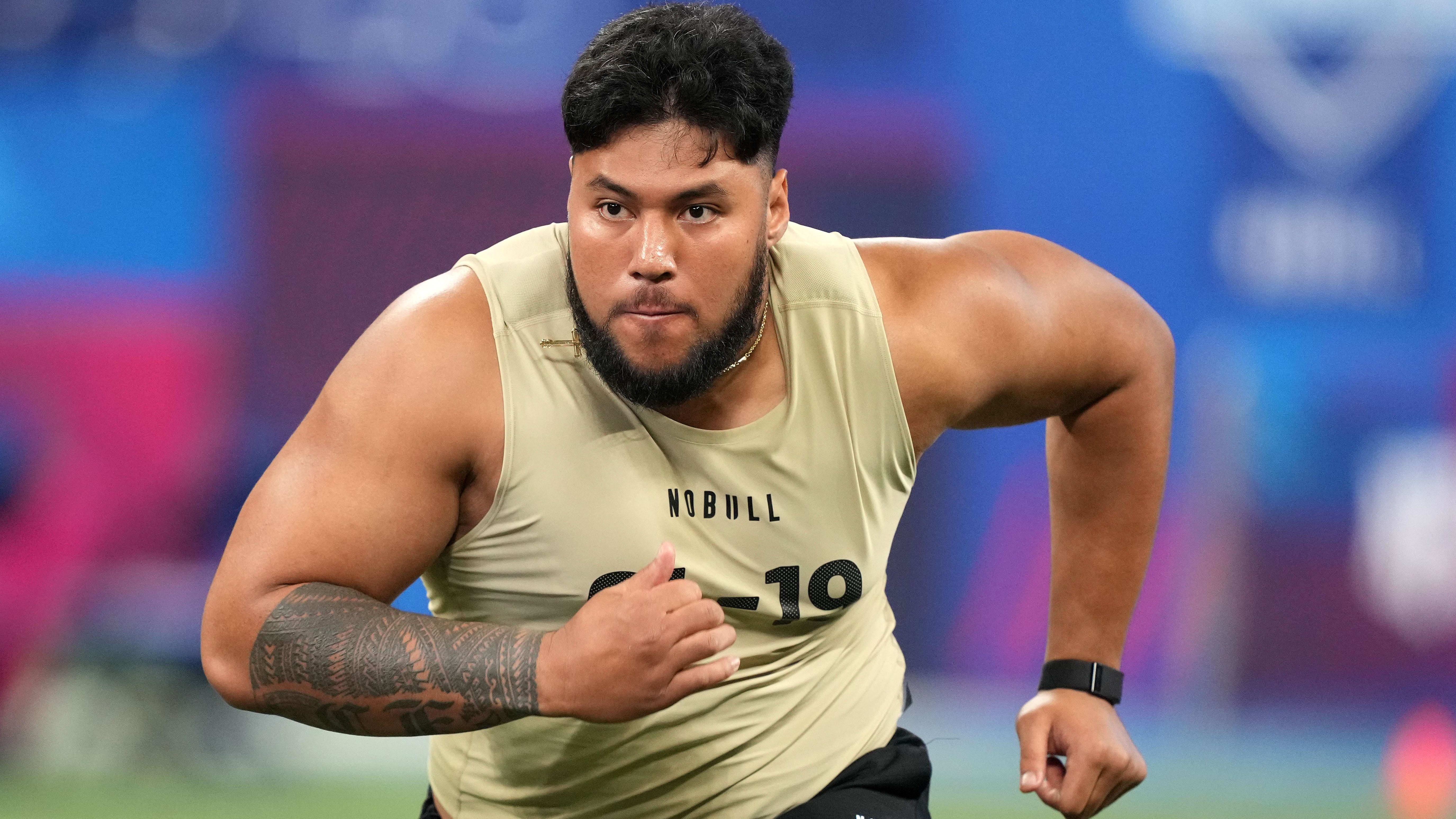 Pittsburgh Steelers tackle Troy Fautanu