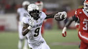 Sep 12, 2025; Houston, Texas, USA; Colorado Buffaloes wide receiver Sincere Brown (9) runs with the ball during the fourth quarter against the Houston Cougars at TDECU Stadium.