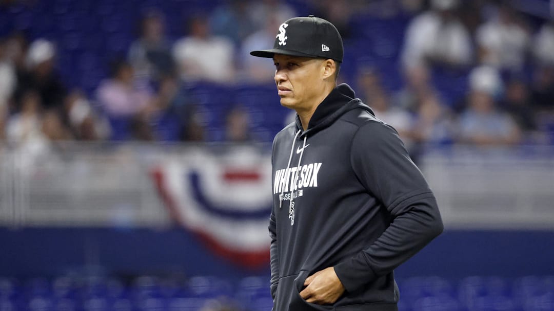 Mar 30, 2026; Miami, Florida, USA; Chicago White Sox manager Will Venable (15) walks back to the dugout after a pitching change against the Miami Marlins during the eighth inning at loanDepot Park. Mandatory Credit: Rhona Wise-Imagn Images Mar 30, 2026; Miami, Florida, USA; Chicago White Sox manager Will Venable (15) walks back to the dugout after a pitching change against the Miami Marlins during the eighth inning at loanDepot Park. Mandatory Credit: Rhona Wise-Imagn Images