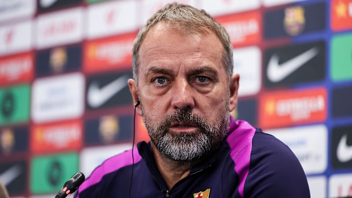 Hansi Flick n'a pas pou préparer le match à Seville dans les meilleures conditions.