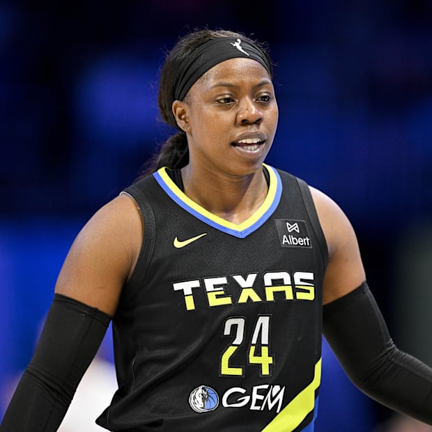Dallas Wings guard Arike Ogunbowale