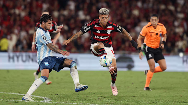 Flamengo encara o Racing em busca de classificação para a final da Libertadores Flamengo encara o Racing em busca de classificação para a final da Libertadores