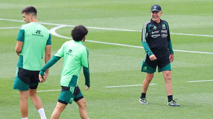 Aguirre quiere la perfección, sumar tres victorias en la fase de grupos. Del primer triunfo en 1962 ante Checoslovaquia, ahora ante Chequía es volver a conseguir un triunfo.
