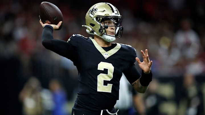 New Orleans Saints QB Spencer Rattler (2) throws the ball against the San Francisco 49ers on Sep. 14, 2025.