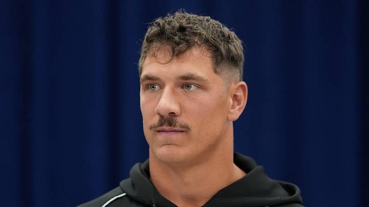 Wisconsin defensive lineman Mason Reiger