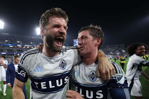 Thomas Muller - Ryan Gauld 