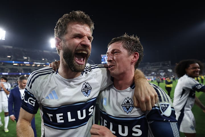 Thomas Muller - Ryan Gauld 