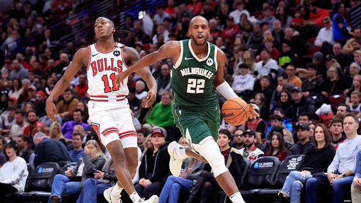 Milwaukee Bucks v Chicago Bulls