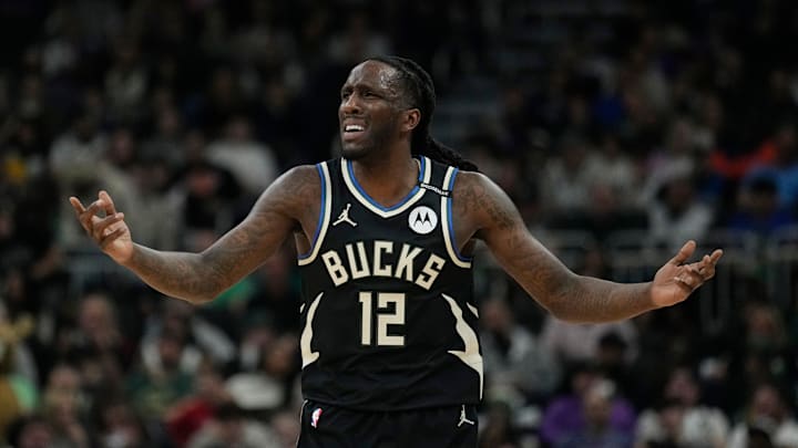 New York Knicks v Milwaukee Bucks