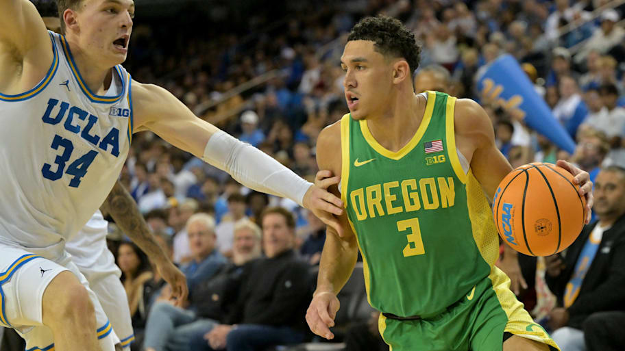 Former Oregon guard Jackson Shelstad committed to Louisville on Sunday.