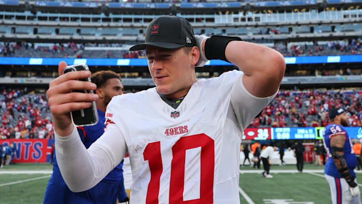 San Francisco 49ers quarterback Mac Jones (10)