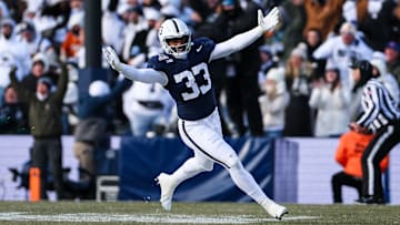 Penn State football defenseman Dani Dennis-Sutton
